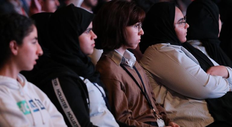 جانب من فعاليات "ندوة الإنسان في الفضاء"