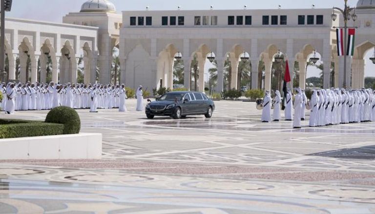 الرئيس المصري عبدالفتاح السيسي لدى وصوله قصر الوطن في أبوظبي
