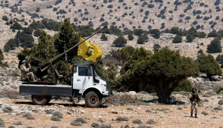 عناصر مسلحة تابعة لمليشيا حزب الله في لبنان