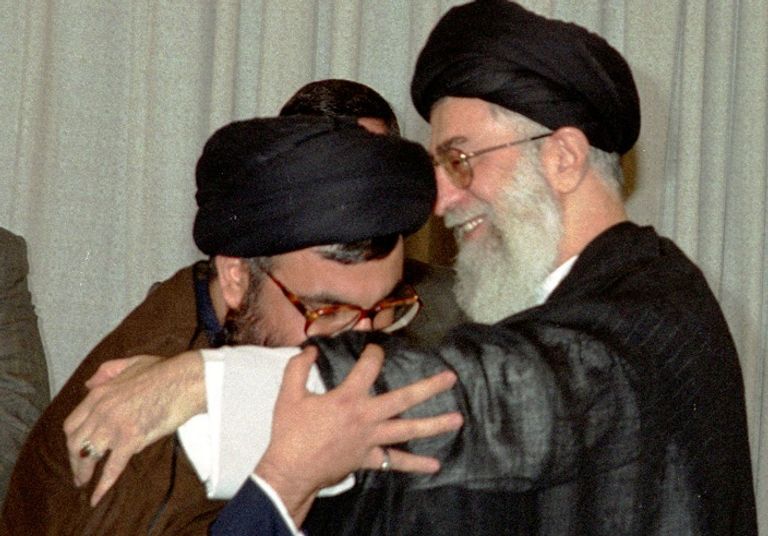 عناصر مسلحة تابعة لمليشيا حزب الله في لبنان