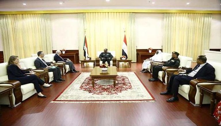 لقاء البرهان بالمبعوث الأمريكي الخاص إلى السودان - سونا