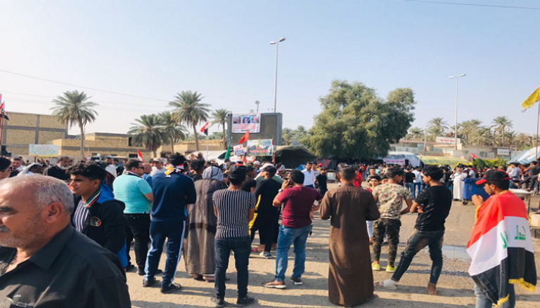 صورة متداولة للمتظاهرين العراقيين اليوم بساحة التحرير 