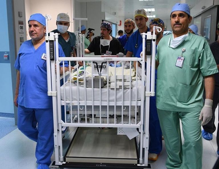 أعضاء الفريق الطبي