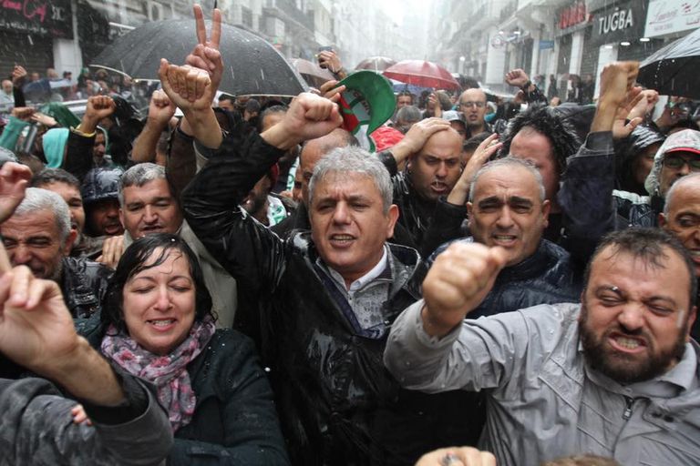 مظاهرات الجمعة الـ39 الرافضة لبقاء رموز نظام بوتفليقة في الجزائر