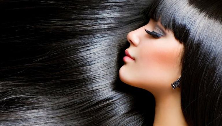 استعمال شامبو يخلو من المواد الاصطناعية يحافظ على الشعر