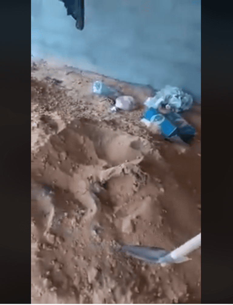 المقبرة الجماعية المكتشفة مقبرة جماعية في ليبيا - أرشيفية