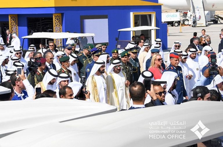 محمد بن راشد ومحمد بن زايد يفتتحان