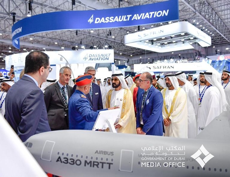 محمد بن راشد ومحمد بن زايد يفتتحان