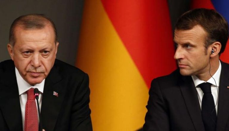 ماكرون لا يتوقف عن توجيه انتقادات لسياسات أردوغان