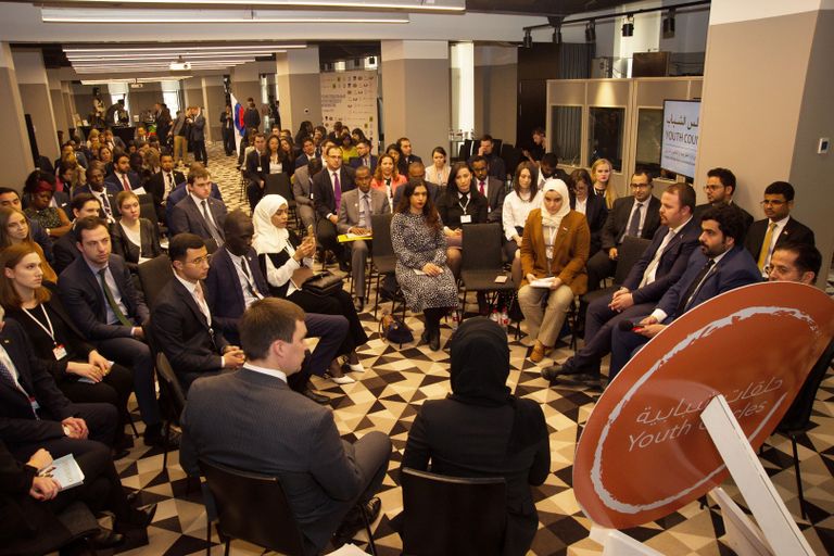 لحظة توقيع مذكرة التفاهم بين الطرفين