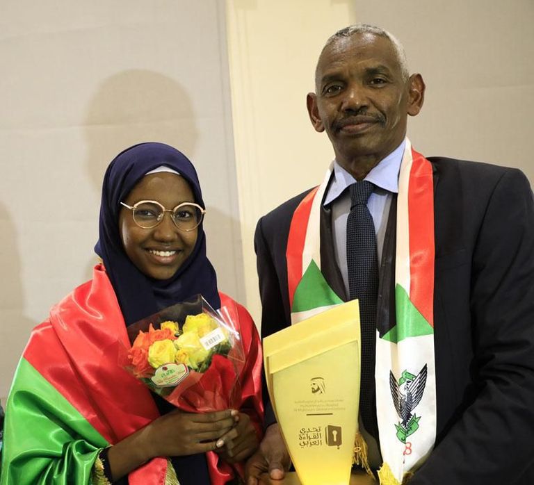 احتفاء سوداني ببطلة تحدي القراءة العربي هديل أنور