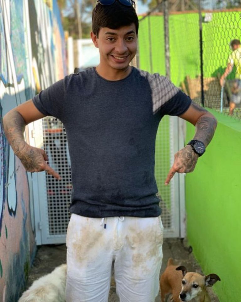 الشاب البرازيلي إسدراس أندرادي