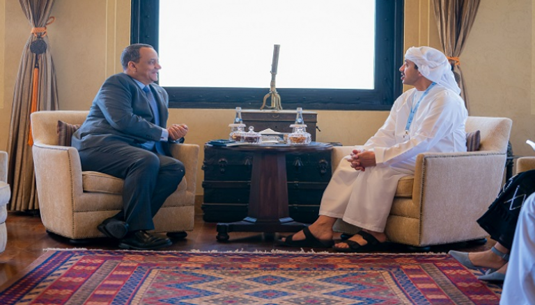 الشيخ عبدالله بن زايد آل نهيان ووزير خارجية موريتانيا خلال اللقاء