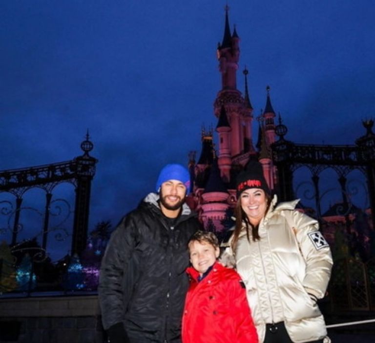 نيمار ووالدته