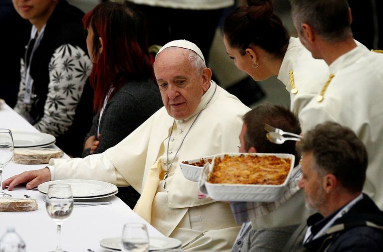 نتيجة بحث الصور عن البابا فرنسيس مأدبة غداء