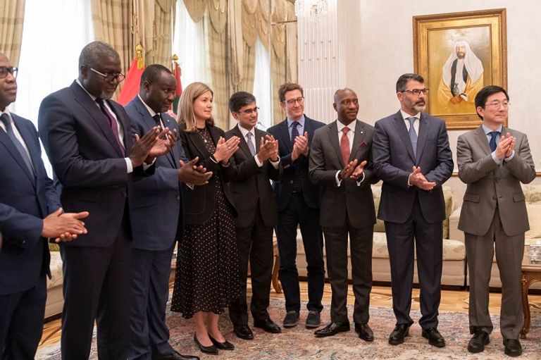 محمد بن زايد يستقبل المشاركين في أعمال القمة الأفريقية للاستثمار