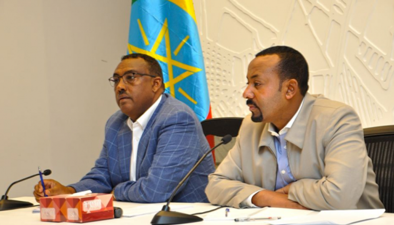 رئيس الوزراء الإثيوبي آبي أحمد ونائبه دمقي مكنن  