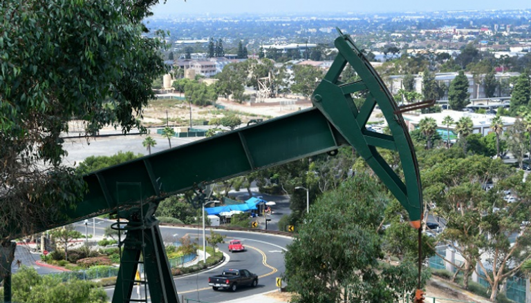 حقل Long Beach النفطي في ولاية كاليفورنيا- أ ف ب