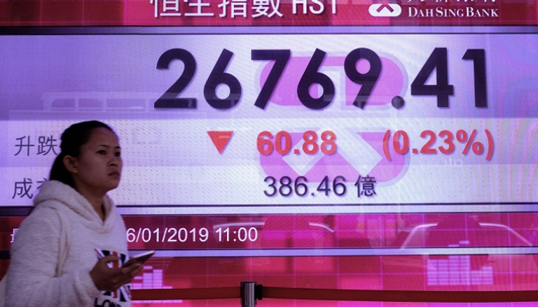 ضغوط الين على شركات التصدير تهبط بالأسهم اليابانية