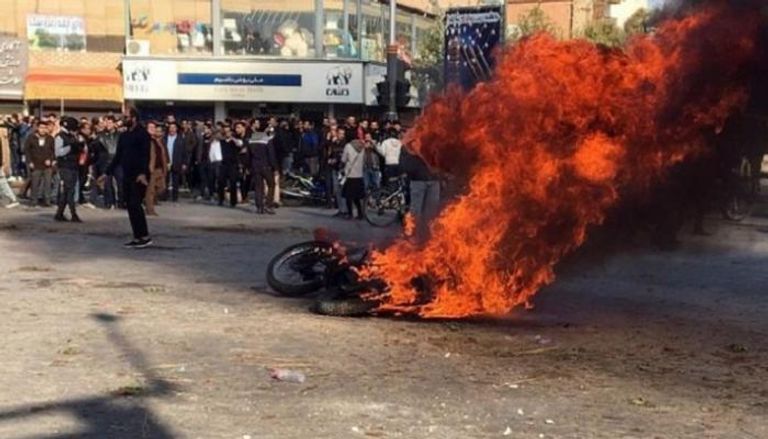 الاحتجاجات تجتاح 53 مدينة إيرانية