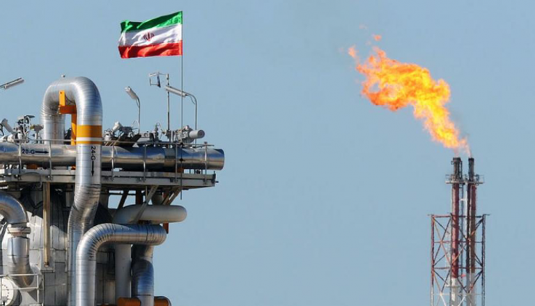 العقوبات الأمريكية تضيق الخناق على إنتاج إيران النفطي