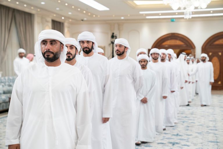 محمد بن زايد يتقبل التعازي في وفاة سلطان بن زايد