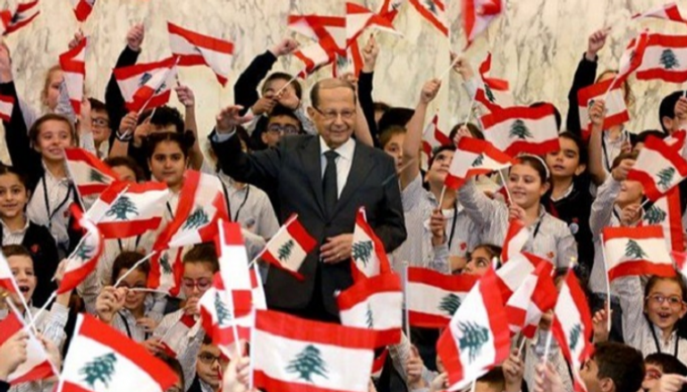 الرئيس اللبناني ميشال عون خلال احتفال سابق بذكرى استقلال بلاده