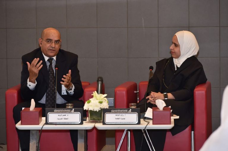 اوريد مع رزان المرشد الروائي المغربي حسن أوريد