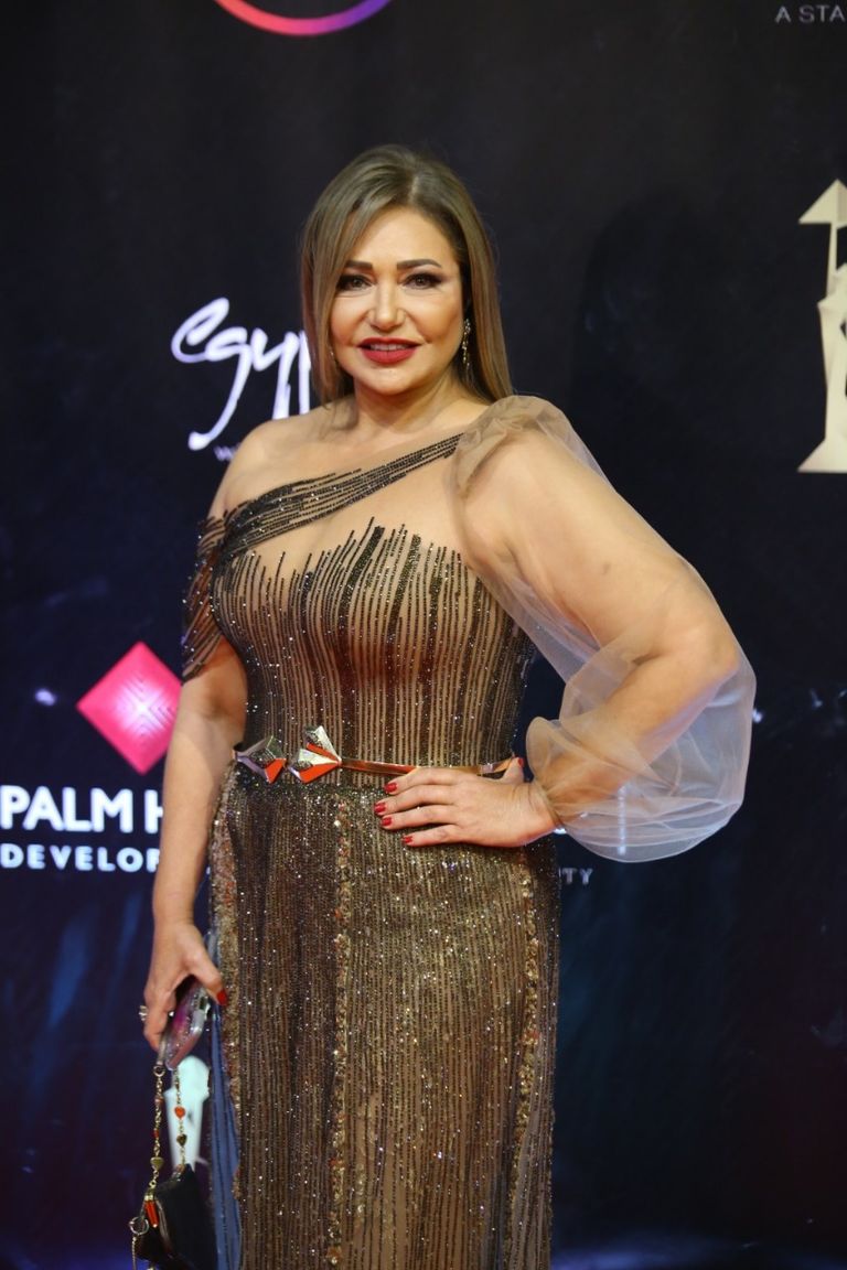الفنانة يسرا في مهرجان القاهرة السينمائي الدولي