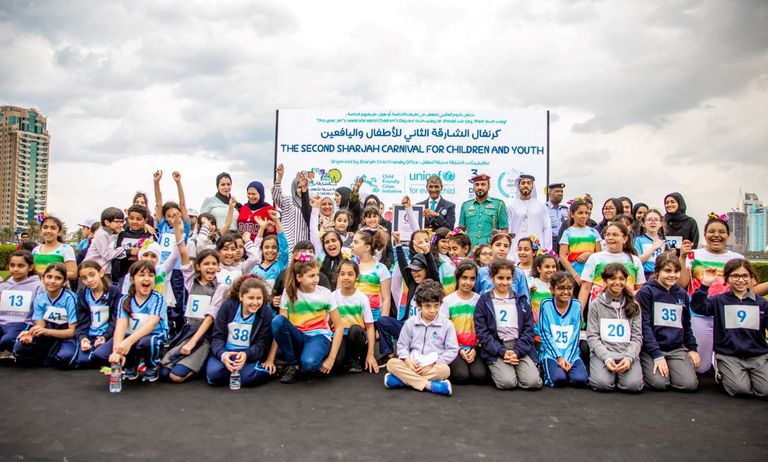 "الشارقة صديقة للطفل" يدخل "جينيس" بأكبر صورة مطبوعة