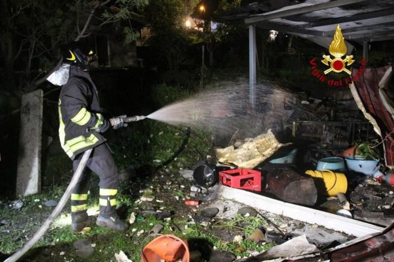  انفجار بمصنع للألعاب النارية في إيطاليا