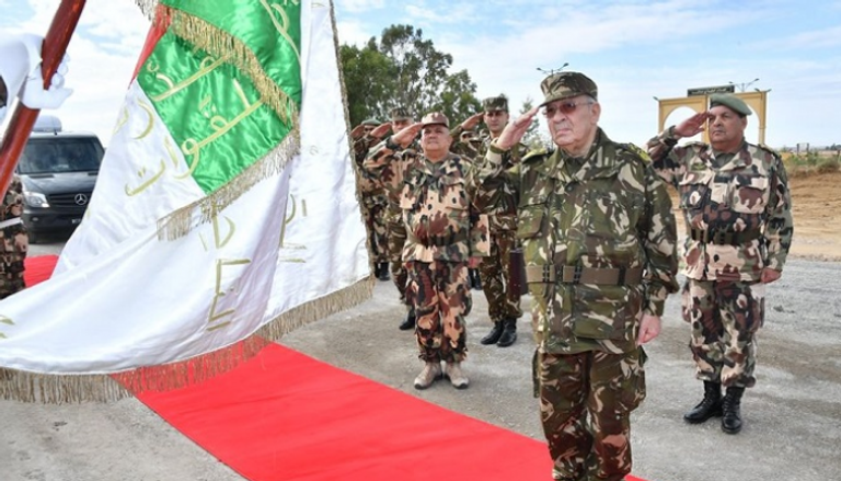 قائد الجيش الجزائري في محافظة بسكرة جنوب البلاد