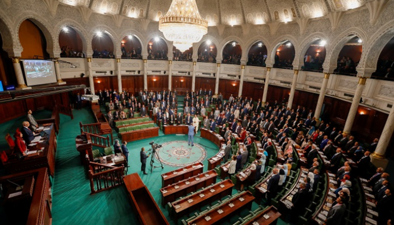 البرلمان التونسي يشهد تحالفا للأعداء