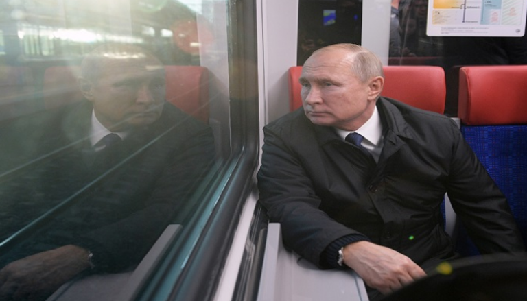 الرئيس الروسي أثناء تدشين شبكة القطارات في موسكو - أ ف ب