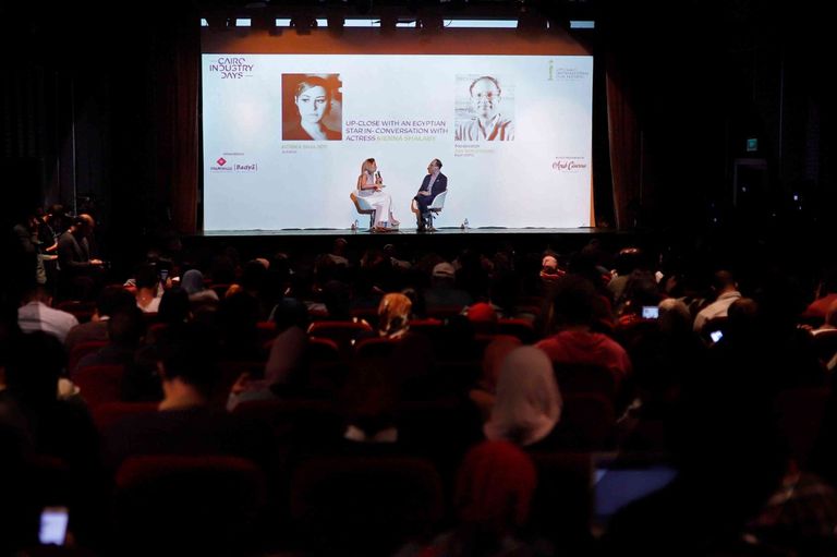 منة شلبي والناقد الأمريكي جاي ويسبيرج