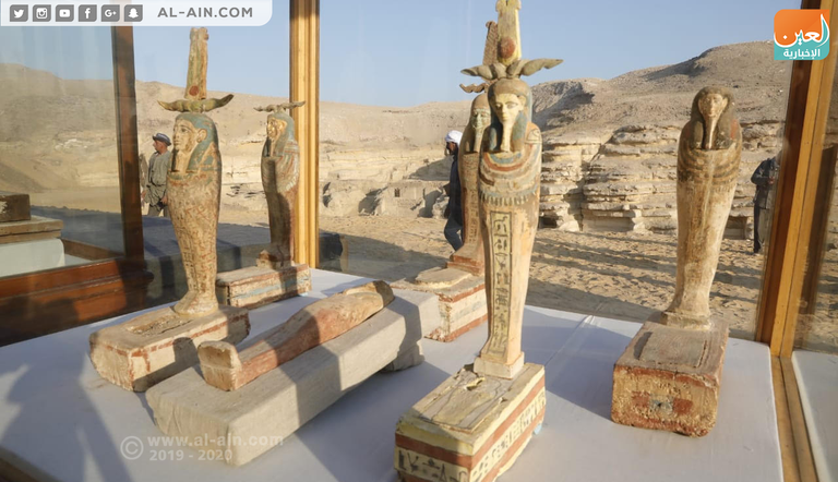 بعض مقتنيات الخبيئة