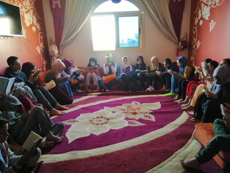 مكتبة هند تضم أكثر من 500 كتاب