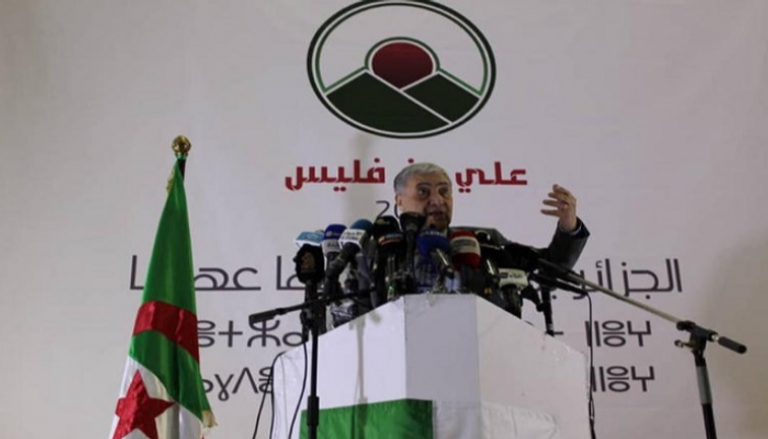 علي بن فليس رئيس الوزراء الجزائري الأسبق
