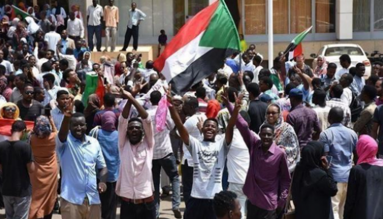 السودان يغير مناهج الإخوان 