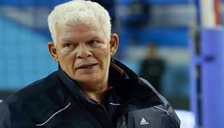 نور عطية نجم الجيل الذهبي للأهلي طائرة الأهلي المصري