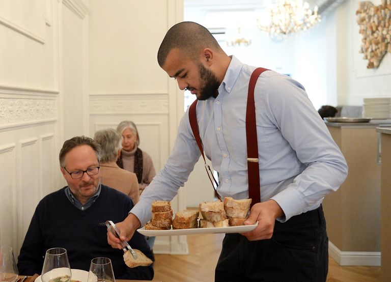 مطعم يعاني طاقمه من متلازمة داون يتفوق على مئات المنافسين في بروكسل