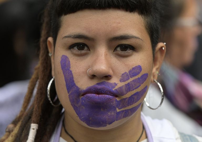 تظاهرة تكريما لضحايا جرائم قتل نساء في بنما في 25 نوفمبر