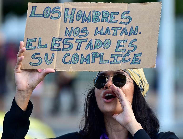 تظاهرة تكريما لضحايا جرائم قتل نساء في بنما في 25 نوفمبر