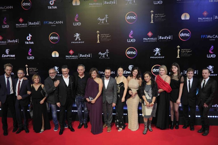 المخرجة الفلسطينية نجوى نجار واجهت صعوبات في تصوير "بين الجنة والأرض"