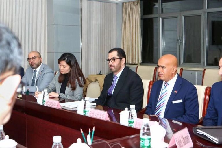 الإمارات تسعى إلى حجز مكانة رائدة عالميا في الذكاء الاصطناعي