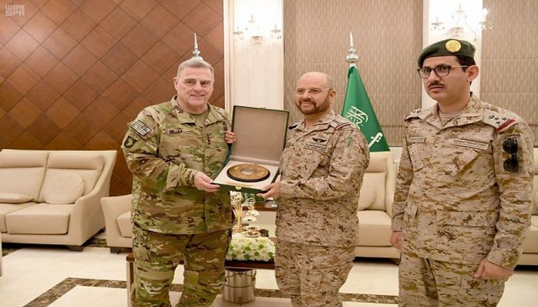 رئيس هيئة الأركان العامة السعودي ورئيس هيئة الأركان المشتركة الأمريكية
