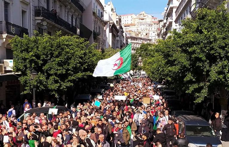 مظاهرة للطلبة في الجزائر العاصمة ضد إجراء انتخابات الرئاسة