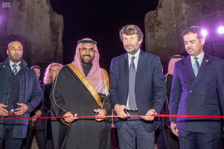 وزيرا الثقافة السعودي والإيطالي في افتتاح المعرض