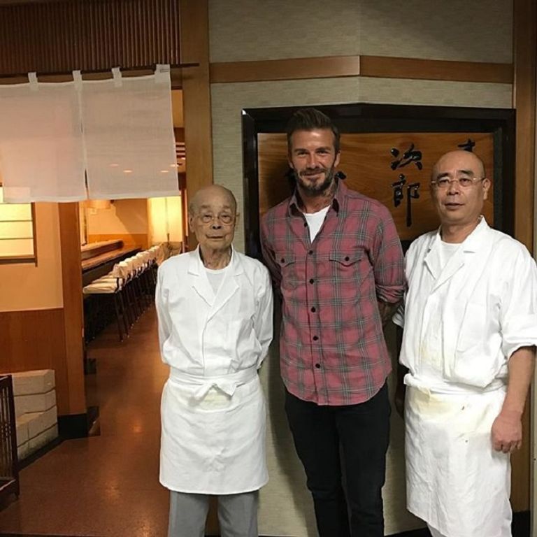 أوباما يقول إنه أفضل سوشي تذوقه في حياته