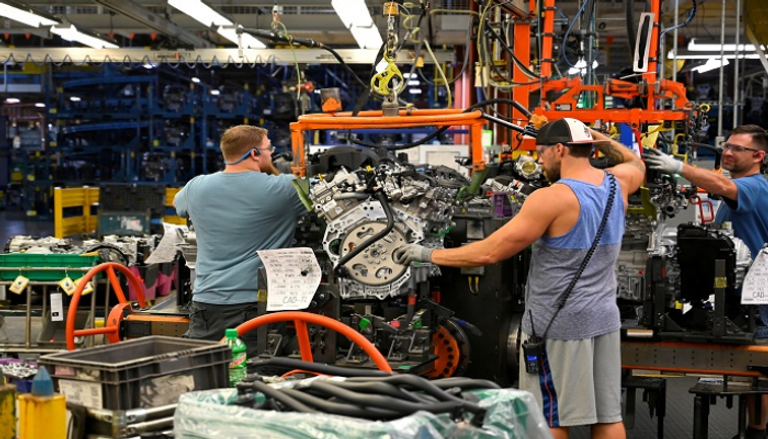 خط تجميع في مصنع جنرال موتورز بالولايات المتحدة - رويترز